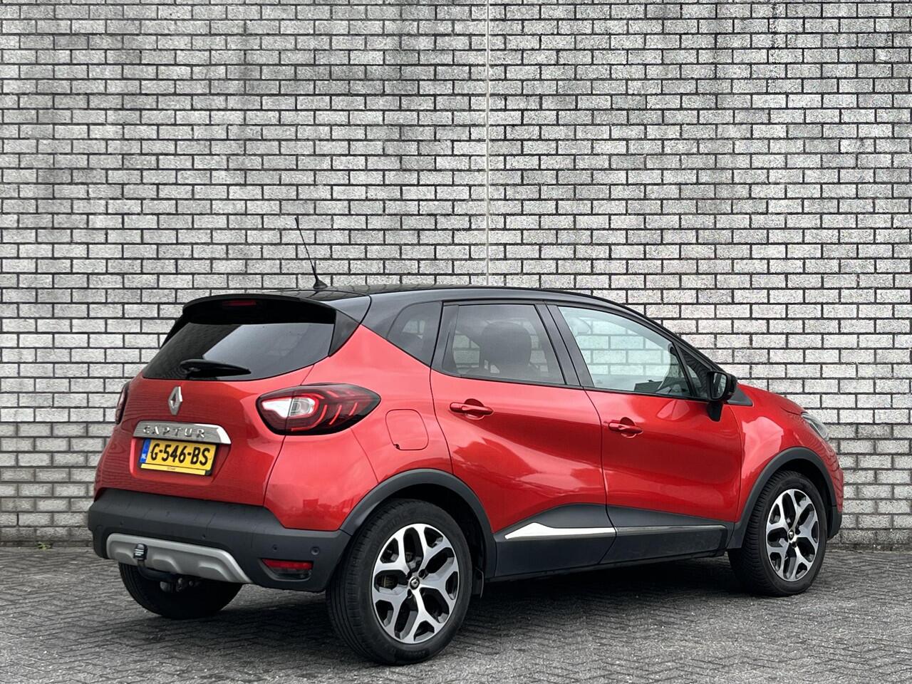 Renault CAPTUR 1.3 TCe 150 EDC Automaat Intens | Trekhaak | Panoramadak | Dodehoekdetectie | Achteruitrijcamera |