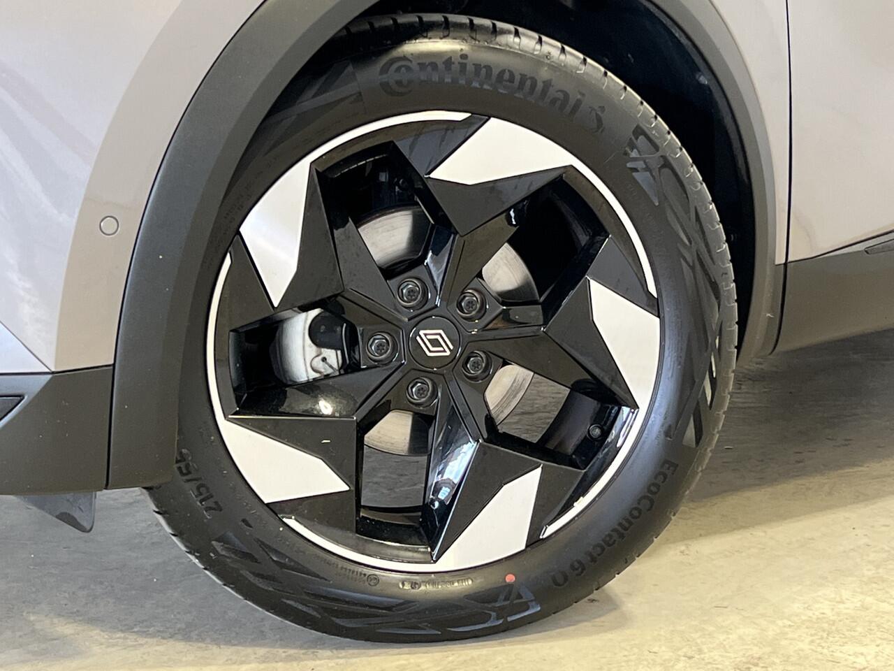 Renault CAPTUR 1.0 TCe 90 Techno | Navigatie/Android/Apple Carplay | Lichtmetalen Velgen 18" | Parkeersensor Achter + Camera | Cruise Control | DAB | Airco |