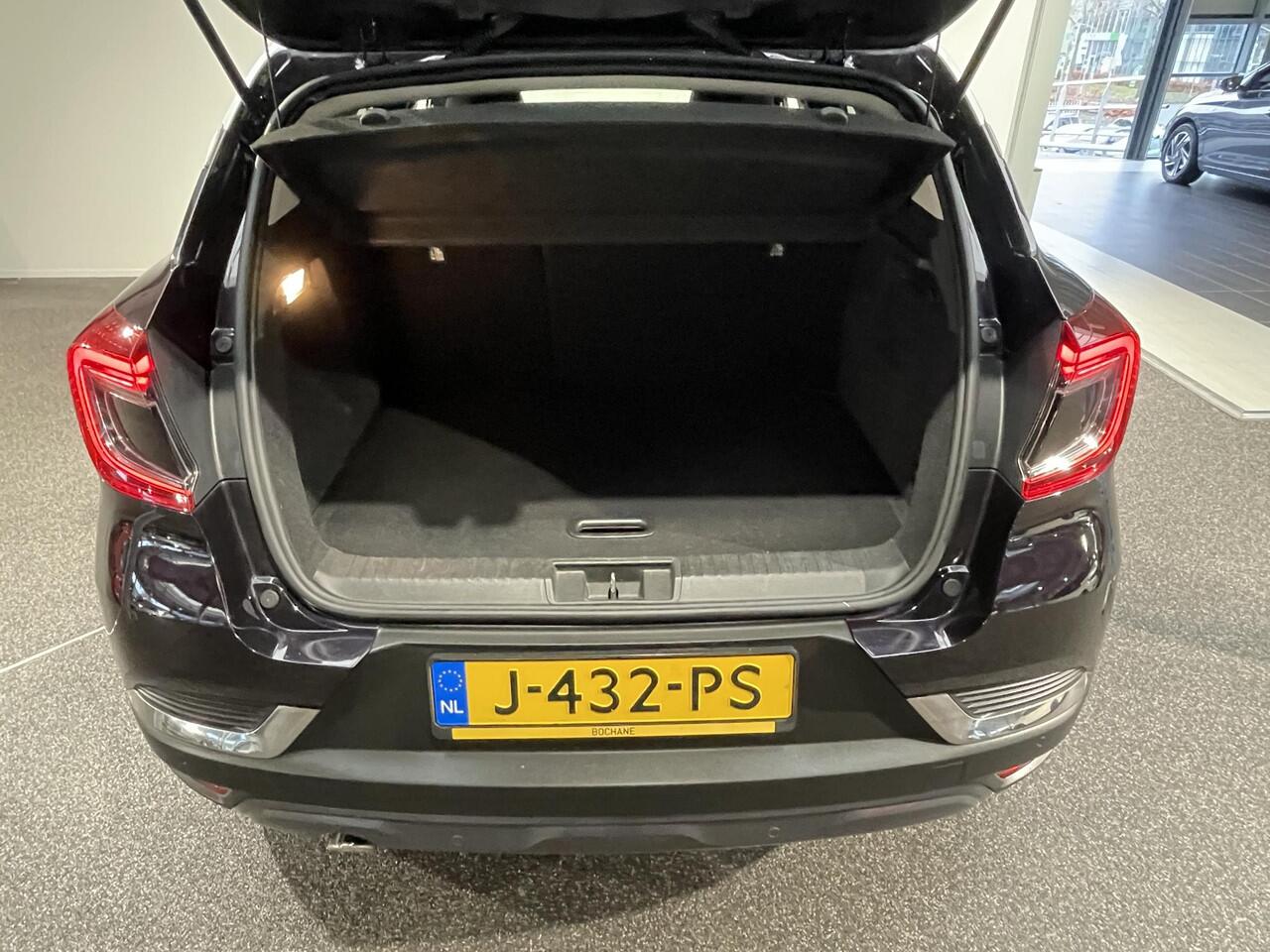 Renault CAPTUR 1.3 TCe 130 Initiale Paris Navigatie | Climate control| Elektrische schuifdak | Camera