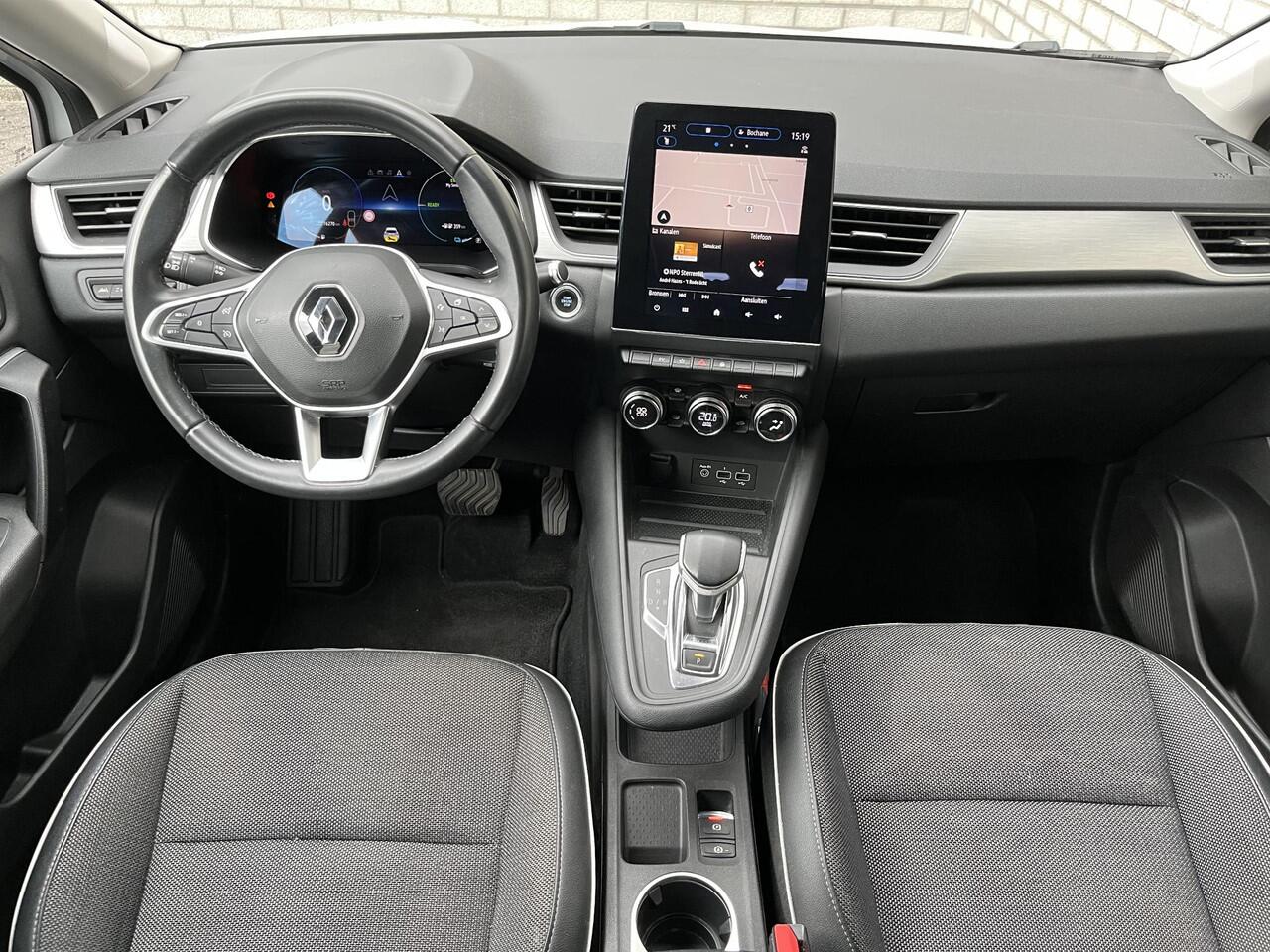 Renault CAPTUR 1.6 E-Tech Plug-in Hybrid 160 Intens | Trekhaak | Apple CarPlay / Android Auto | Achteruitrijcamera |