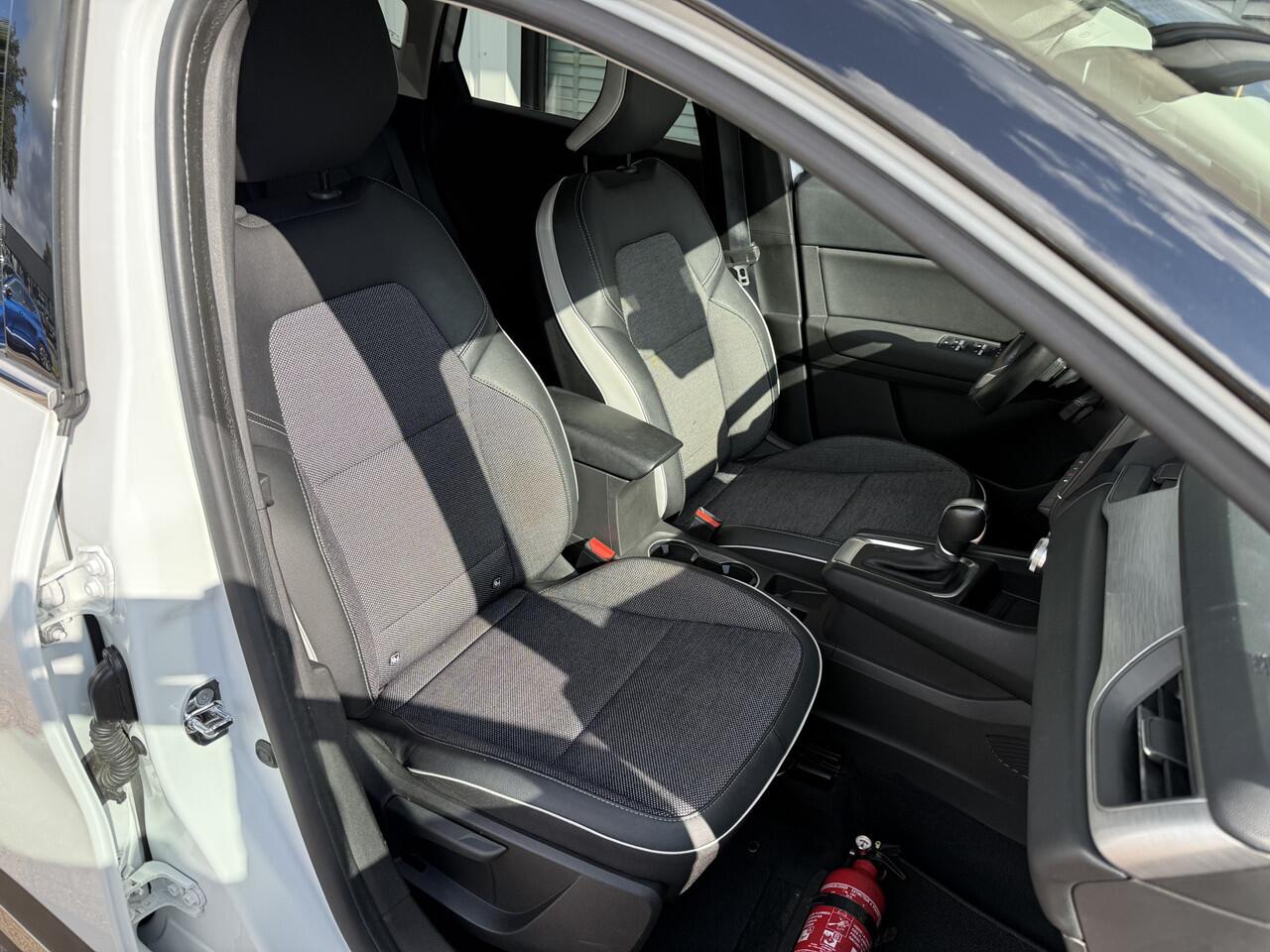 Renault CAPTUR 1.3 TCe 130 Intens EDC automaat | Pack Easylink | reservewiel | tijdelijk gratis Top Afleverpakket twv Eur 695