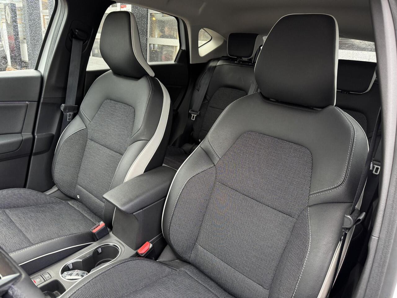 Renault CAPTUR 1.6 E-Tech Hybrid 145 Intens