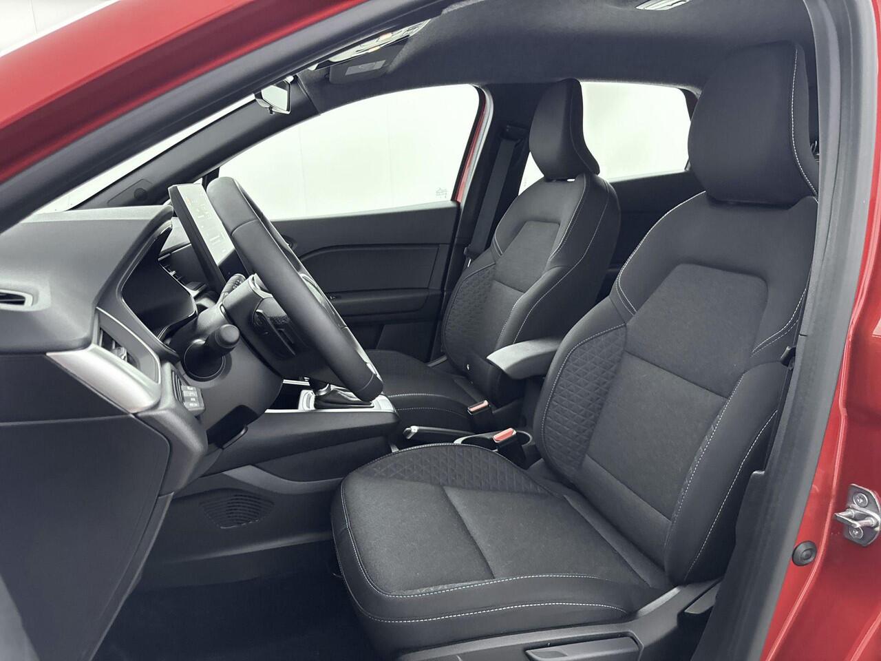 Renault CAPTUR 1.3 mild hybrid 160pk Evolution | Apple & Android Carplay | Achteruitrij Camera | Parkeersensoren Achter | Climate Control | Cruise Control | Verwarmbare Voorstoelen | Privacy Glass