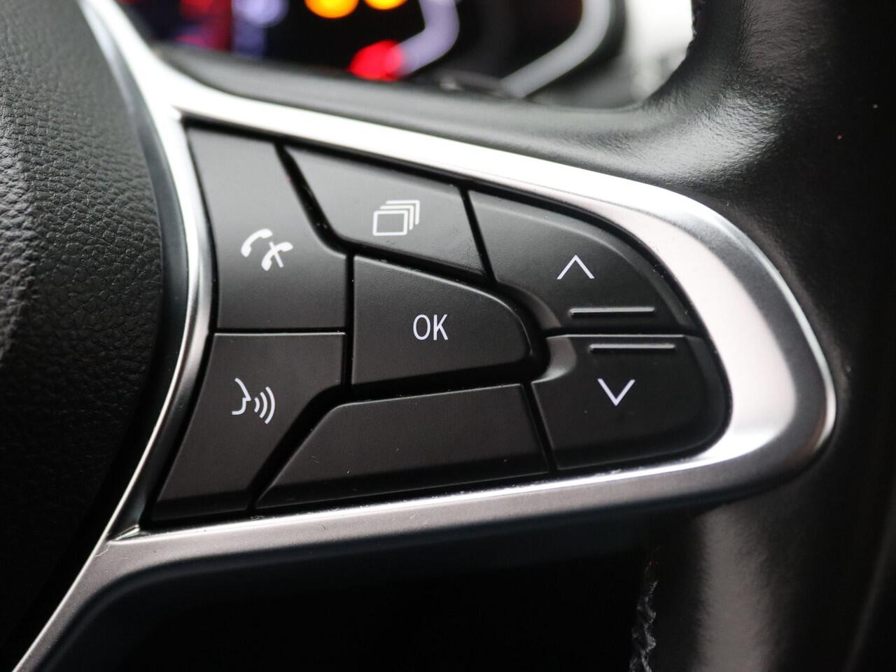 Renault CAPTUR 1.3 TCe 130 Edition One Bose | Camera | Cruise | Navi | Parkeersens. achter