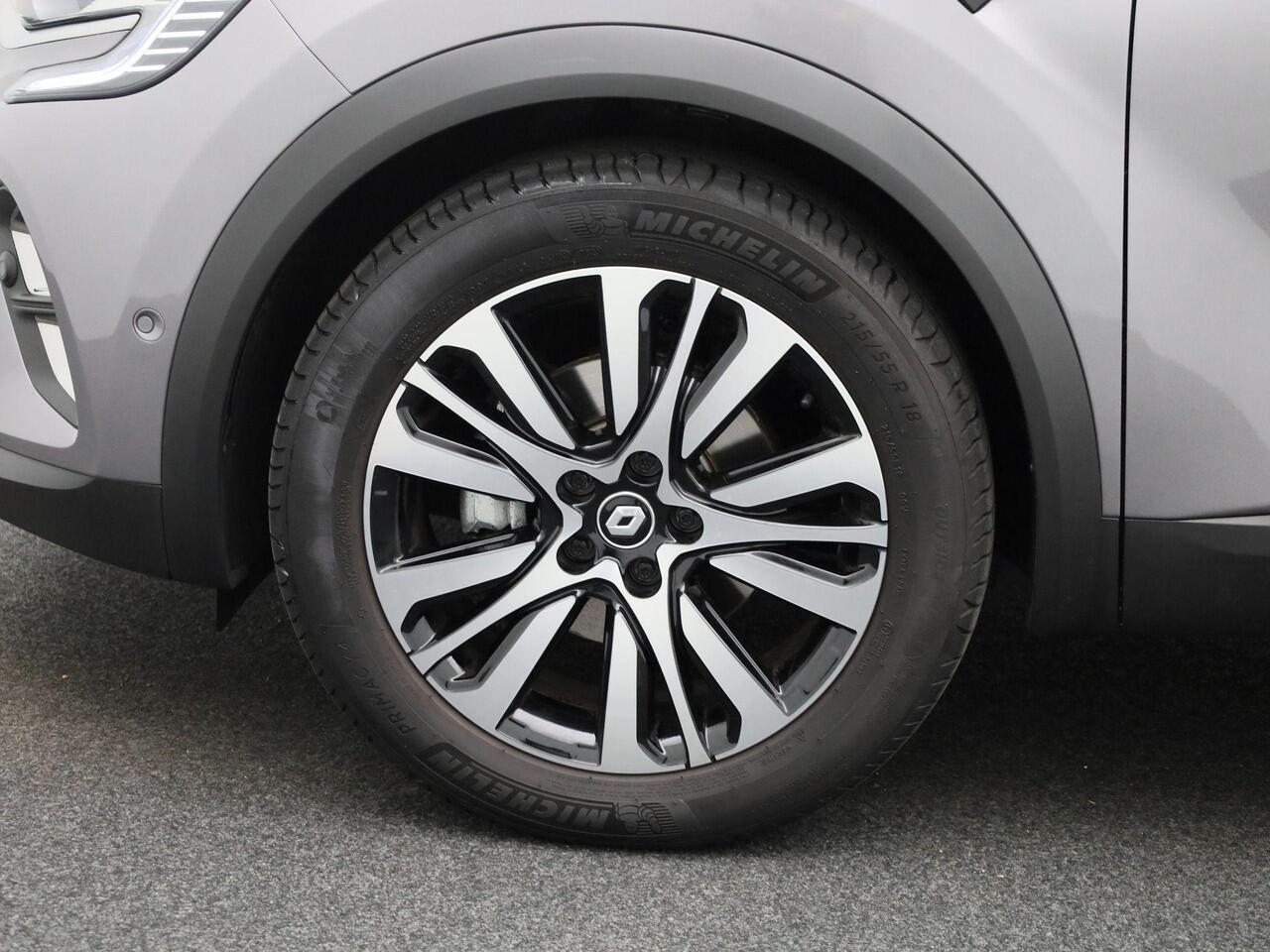 Renault CAPTUR 1.6 E-Tech Plug-in Hybrid 160 Initiale Paris | Trekhaak | 360-graden Camera | Lederen Bekleding | Stoel- & Stuurwielverwarming | 9,3" Full Map Navigatie | 18" LMV | Cruise Control & Snelheidsbegrenzer | Keyless | LED Pure Vision