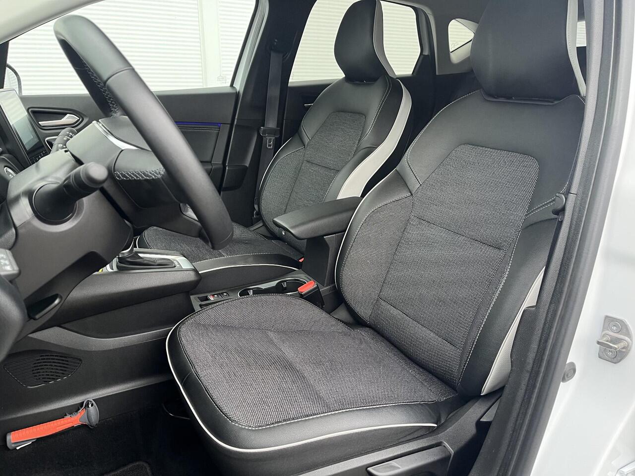 Renault CAPTUR 1.6 E-Tech full hybrid 145 techno / Pack Full Screen / cruise control / stof/kunstlederen bekleding / Apple Carplay/Android Auto /