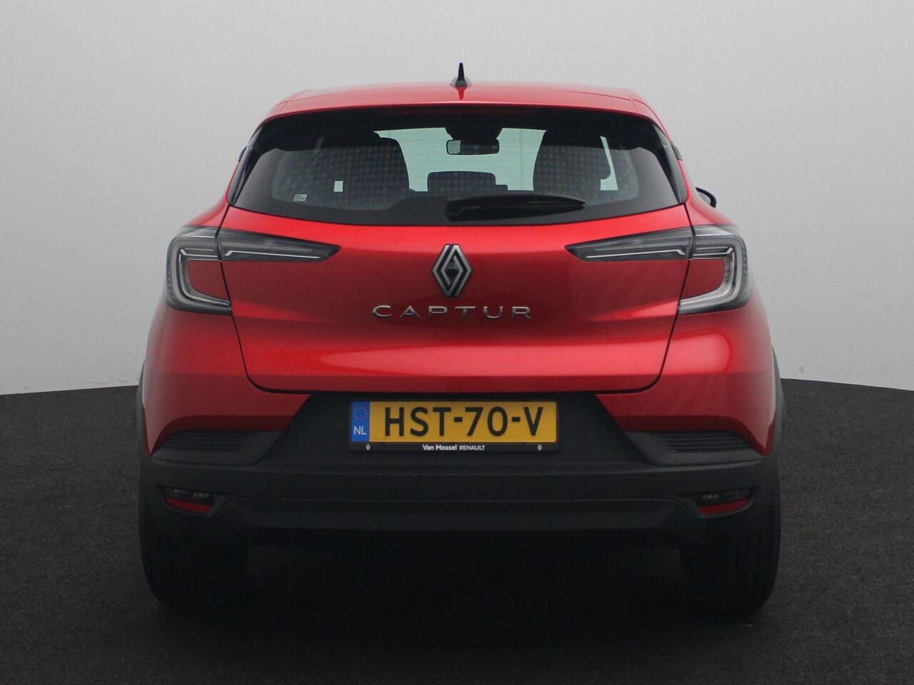 Renault CAPTUR mild hybrid 160 EDC Evolution | Automaat | Parkeersensoren achter met achteruitrijcamera | Airco | Metaalkleur | Apple CarPlay & Android Auto | Reservewiel | Trekgewicht 1.500 kg |