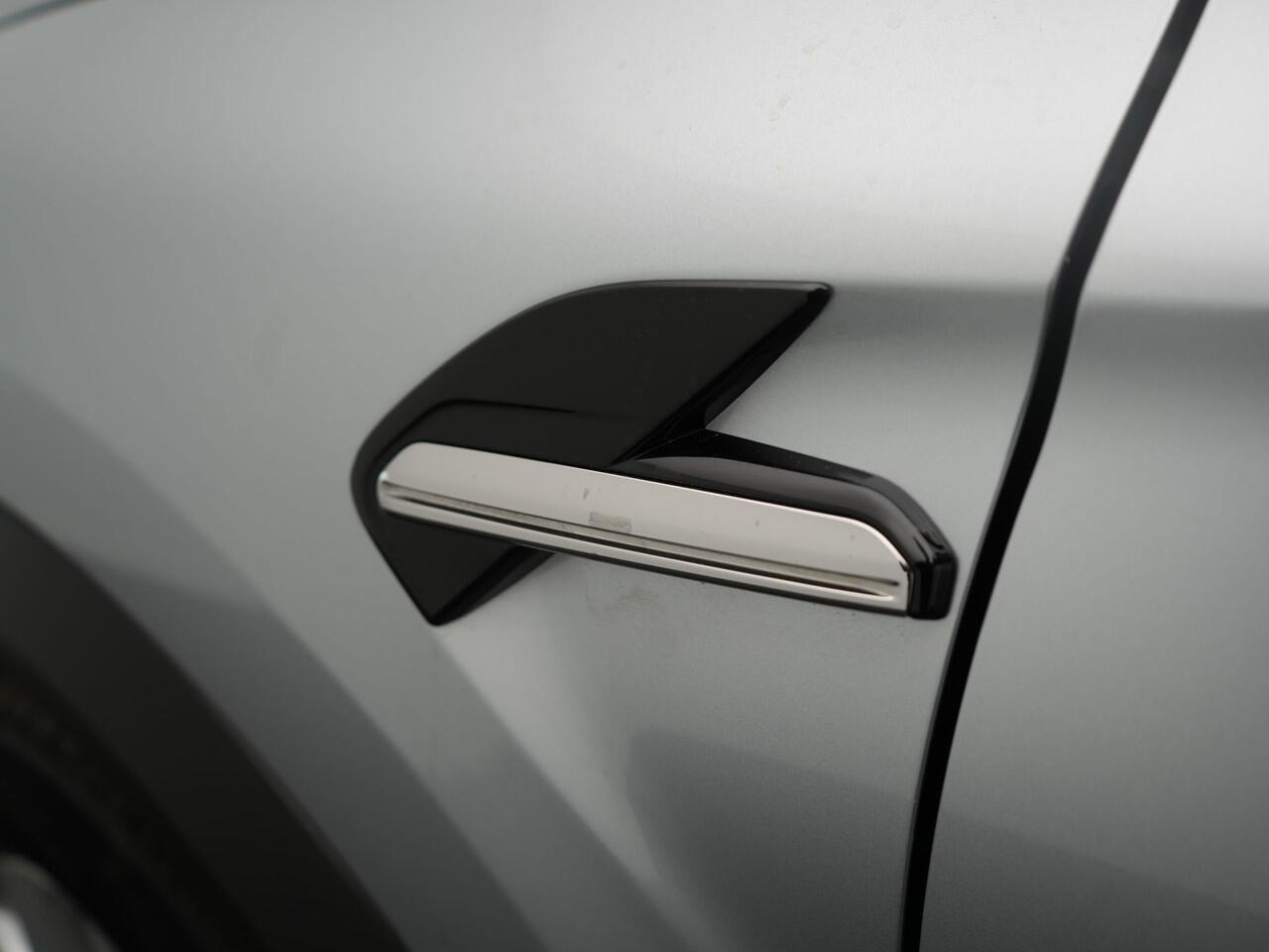 Renault CAPTUR TCe 100 Bi-Fuel Intens - RIJKLAARPRIJS - LPG - Trekhaak - Rondomzicht Camera - Dealeronderhouden