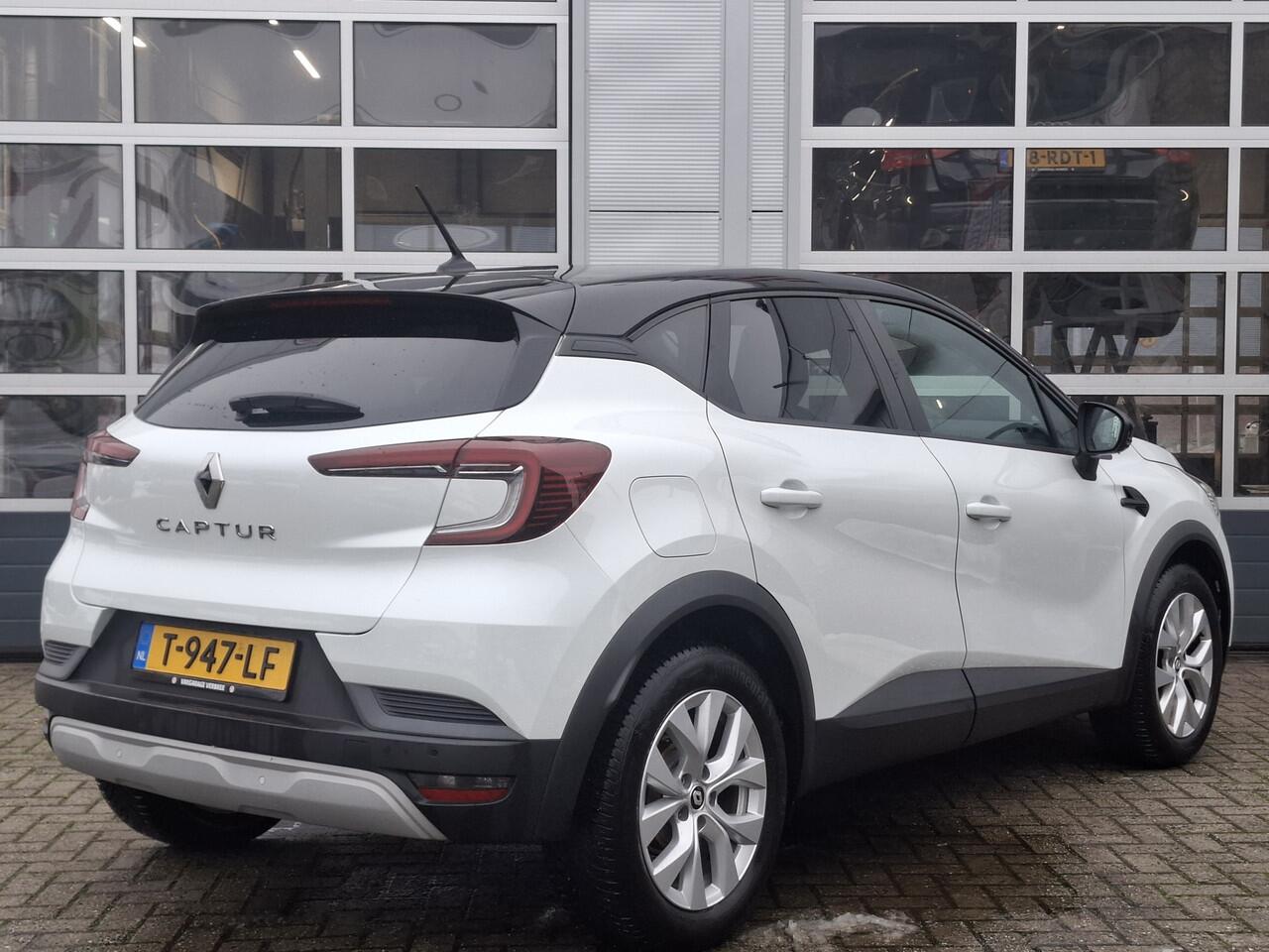 Renault CAPTUR 1.0 TCe 90 evolution | Navigatie/Android/Apple Carplay | LM Velgen 17" | Cruise Control | Achteruitrijcamera | PDC Voor en Achter | Airco |