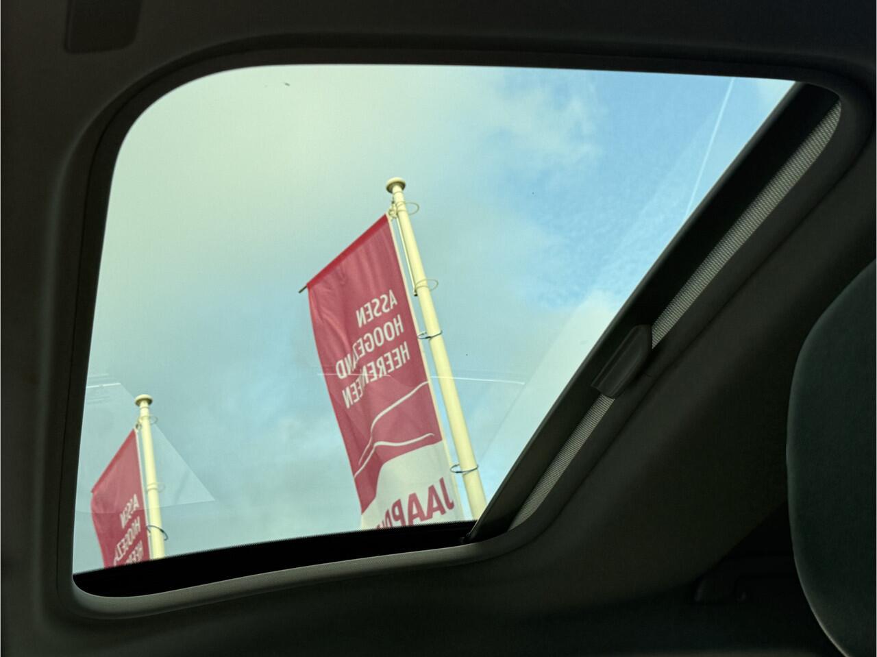 Renault CAPTUR BWJ 2021 | 1.0 TCe 100PK Intens | PANO SCHUIFDAK | 360 CAMERA | CLIMA | NAVI | CARPLAY | LEDER/STOF |