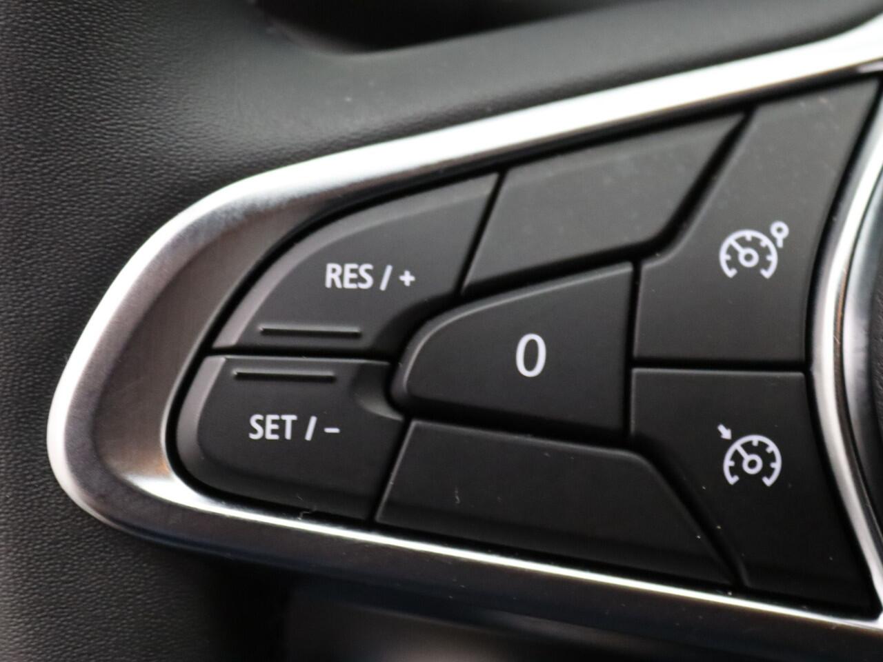 Renault CAPTUR 100pk TCe Zen Camera | Climate | Cruise | Parkeersens. v+a