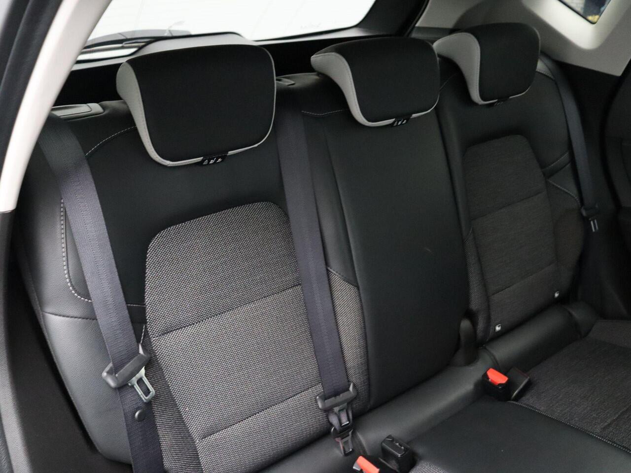 Renault CAPTUR 145pk E-Tech Hybrid Techno | Achteruitrijcamera | Digitale Cockpit | Automatische Airco | Navigatie |