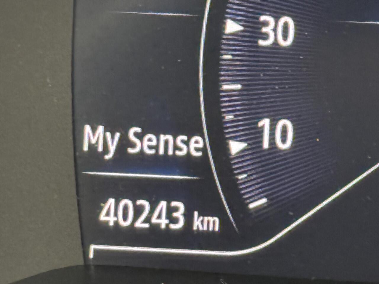 Renault CAPTUR 1.0 TCe 90 Techno | Navigatie | Camera | Cruise control | Lichtmetalen velgen 17 " |