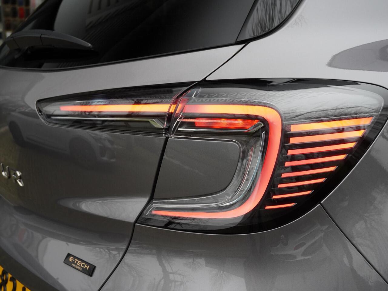 Renault CAPTUR 1.6 E-Tech full hybrid 145 techno AUTOMAAT / 10.000KM / NAVI / 360 CAMERA / PDC 360 / CRUISE / CLIMATE / KEYLESS / RESERVEWIEL / PRIVACY GLASS / APPLE CARPLAY / ANDROID AUTO / 18'' LMV