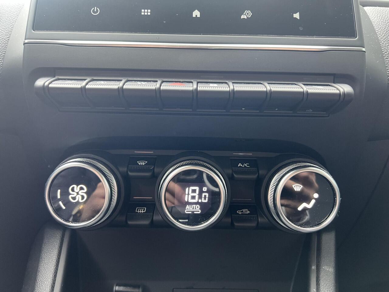 Renault CAPTUR 1.3 Techno 160 Automaat / Stoel- & Stuurverwarming / Achteruitrijcamera / Adaptieve Cruise Control / Navigatie / Apple Carplay & Android Auto / Parkeersensoren voor en achter / Climate Control