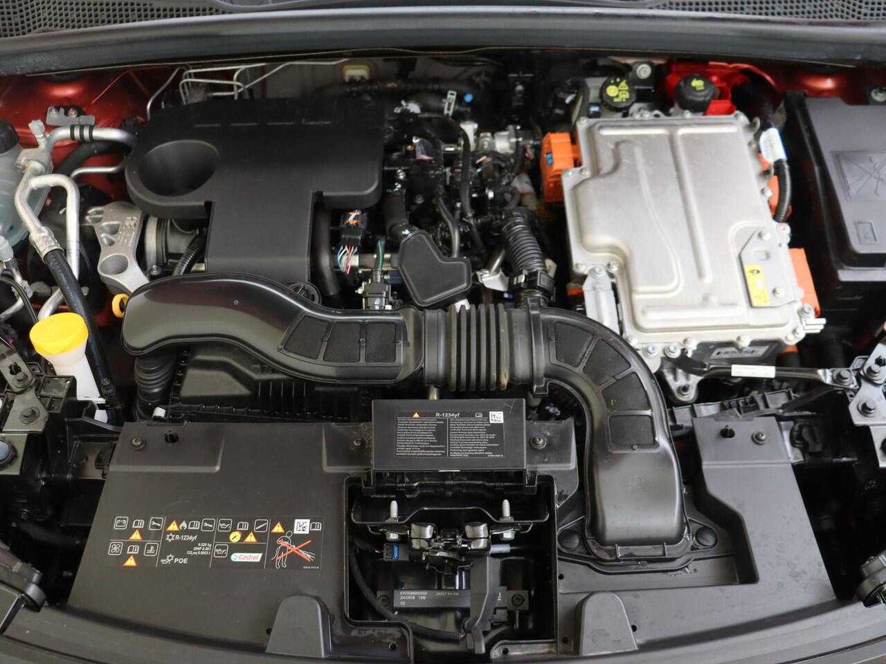 Renault CAPTUR 1.6 E-Tech full hybrid 145 techno | Stoelverwarming | Achteruitrijcamera | Apple/Android carplay