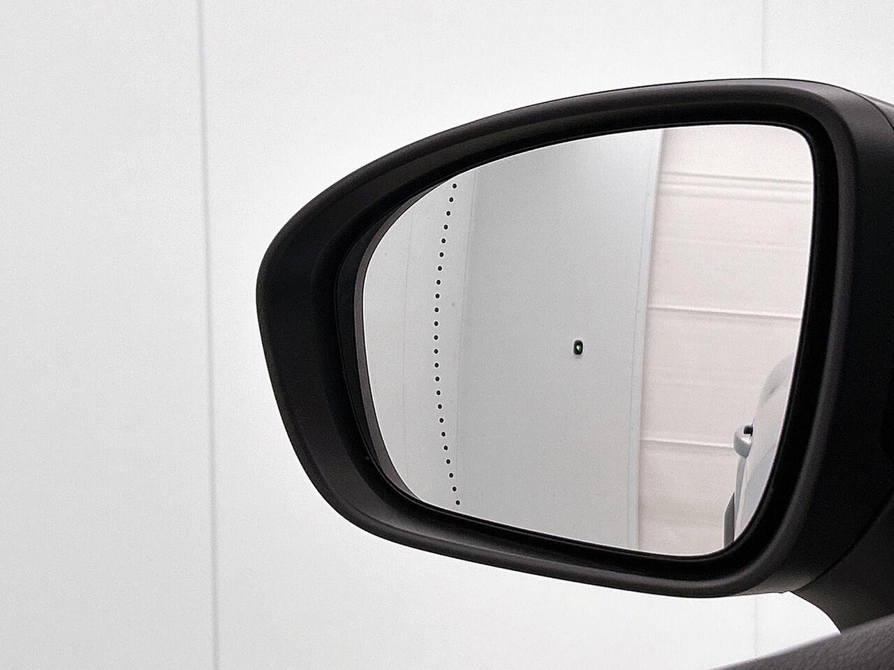 Renault CAPTUR 1.0 TCe 90Pk Evolution | Navigatie | Airco | Apple Carplay/Android Auto | Cruise Control | Bluetooth | Parkeersensoren | Keyless Entry & Start | All Season banden | Verschuifbare Achterbank |