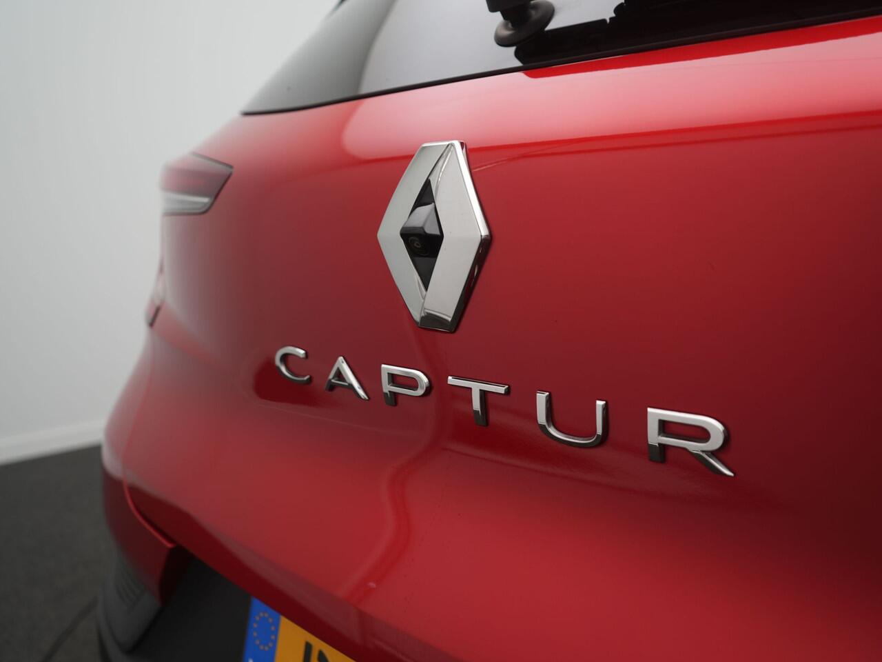 Renault CAPTUR TCe 90 Evolution - RIJKLAARPRIJS - All Seasonbanden - Achteruitrijcamera - Cruise Control - Dealeronderhouden - Navigatie