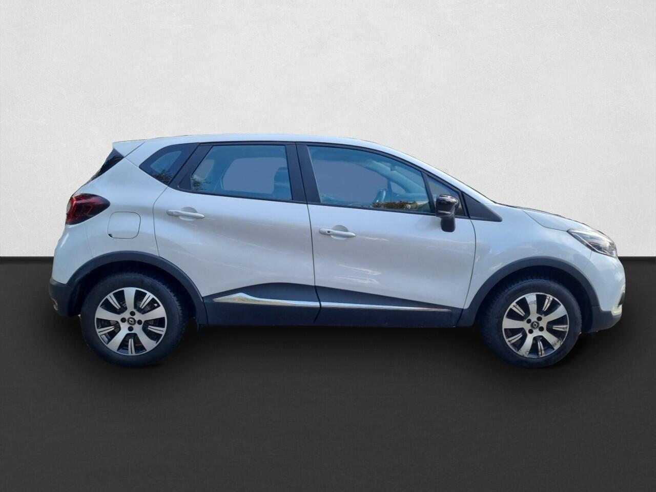 Renault CAPTUR 0.9 TCe Zen NAVI / ECC / CRUISE / PDC / ALL SEASON