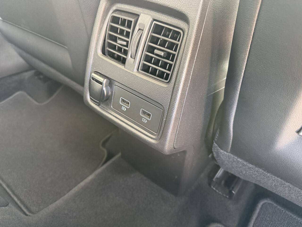 Renault CAPTUR 1.3 TCe 130 Edition One EDC automaat | trekhaak | Bose | adaptieve cruise | stuurverwarming | tijdelijk gratis Top Afleverpakket twv Eur 695