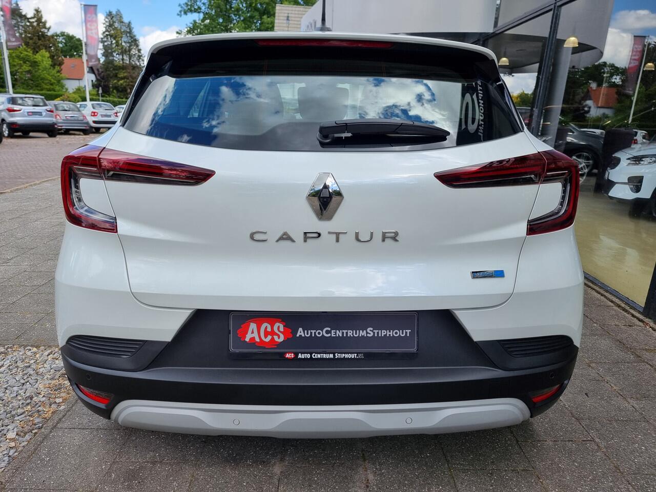 Renault CAPTUR 1.6 E-Tech Hybrid Intens | 145pk | Automaat | Camera | Parelmoer | Zeer nette staat!