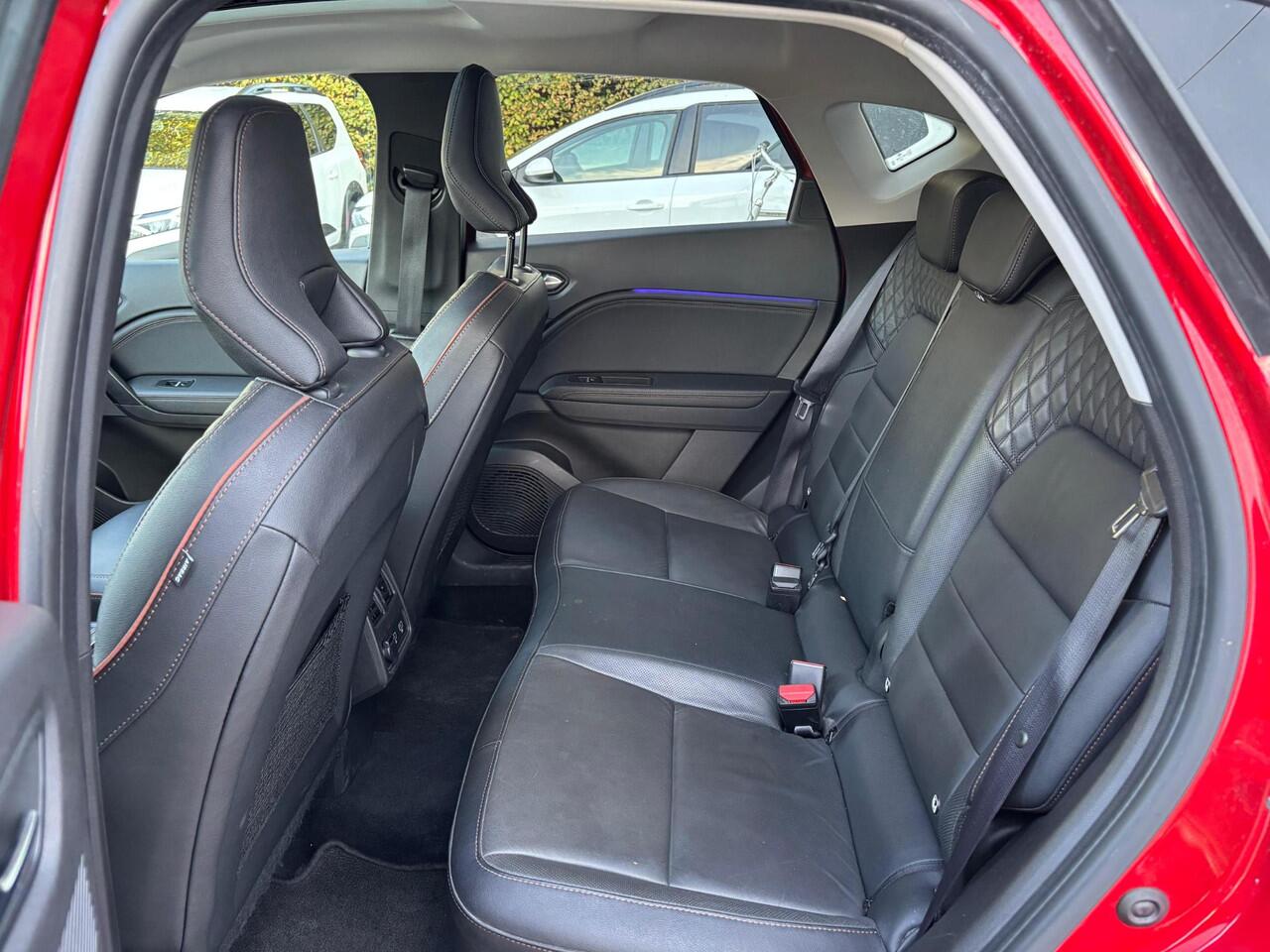 Renault CAPTUR 1.3 mild hybrid 160 iconic / Elektrisch glazen schuif-/kanteldak /