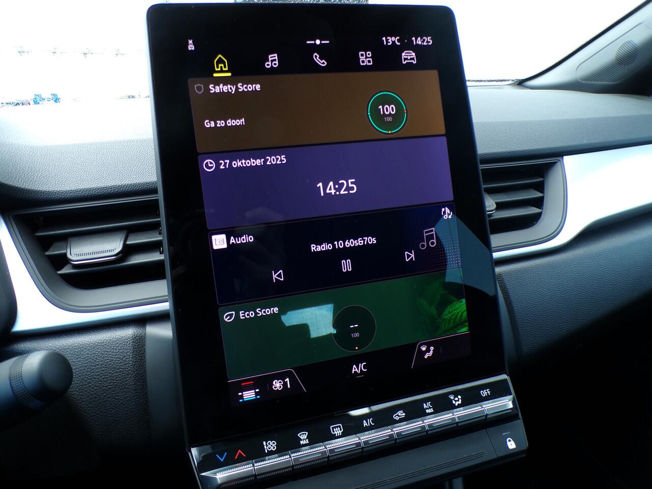 Renault CAPTUR 1.0 TCe 90 evolution, Trekhaak / Carplay + Android Auto / Sensoren + Camera / Full LED. / Cruise Control