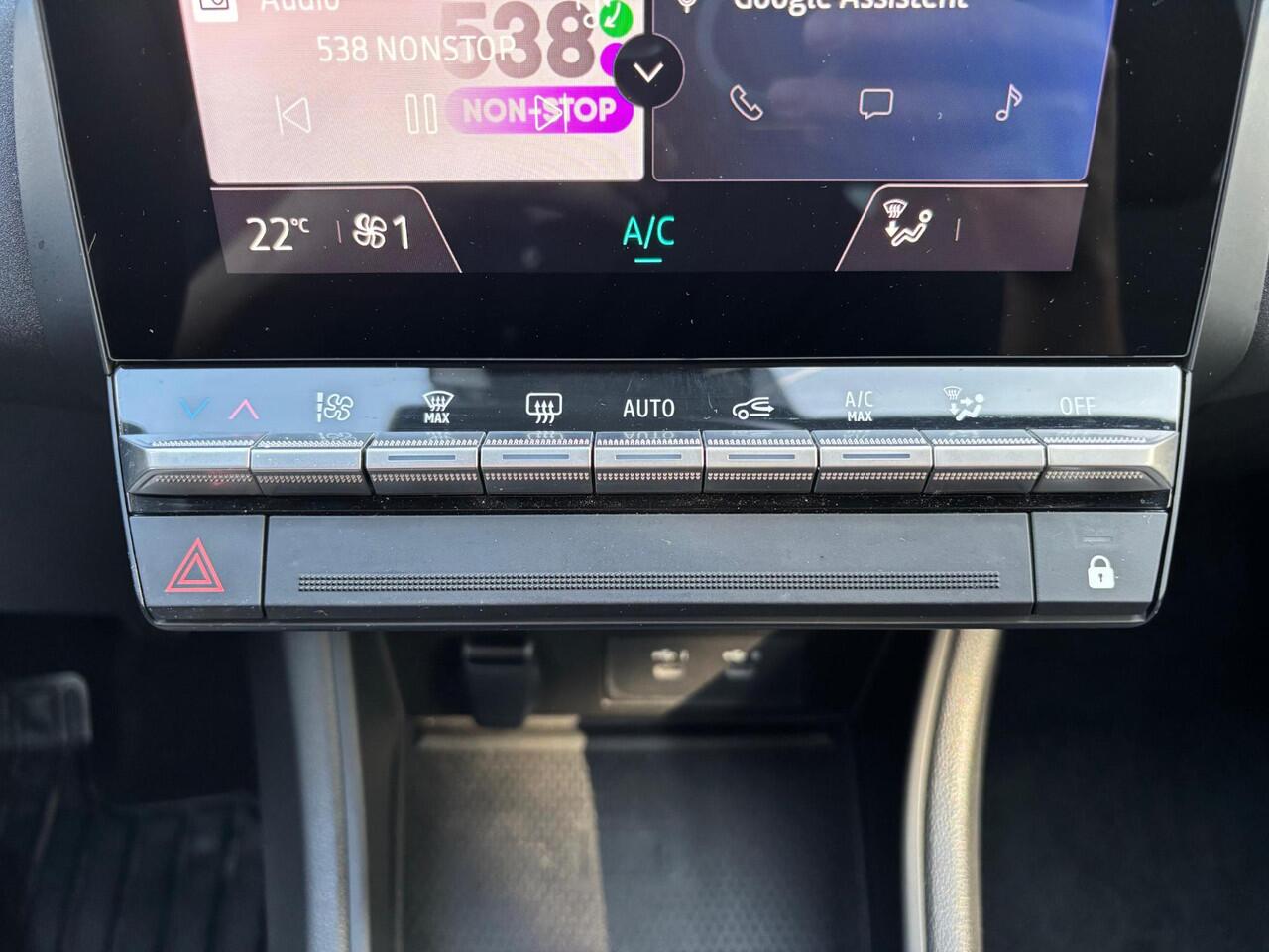 Renault CAPTUR 1.0 TCe 90 techno | Achteruitrijcamera | Navigatie | Climate Control | Cruise Control |