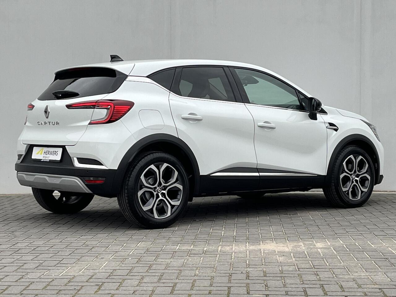 Renault CAPTUR 1.3 TCe 140 EDC Automaat Techno Renault Captur 1.3 TCe 140 EDC Automaat Intens / 1.500KG Trekgewicht / Adaptieve cruise control / Dodehoekdetectie / Keyless / Climate control / Stoel- en stuurverwarming