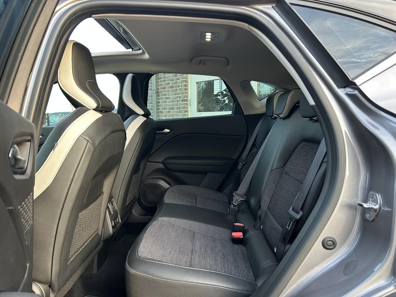 Renault CAPTUR 1.6 E-Tech Plug-in Hybrid 160 Intens Pano Trekhaak Dealer O.H.