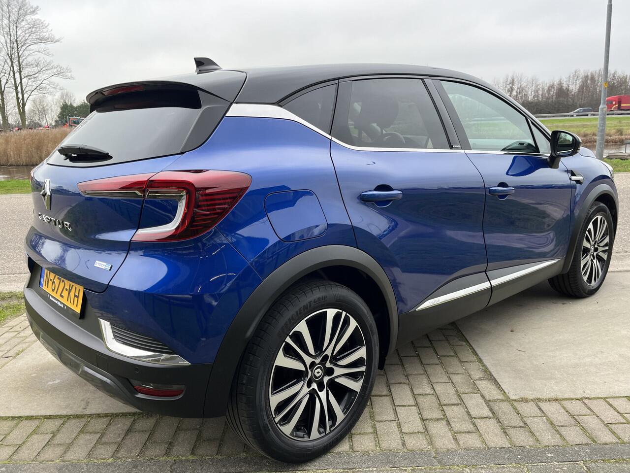 Renault CAPTUR 1.6 E-Tech Plug-in Hybrid 160PK Initiale Paris / Camera / Bose / Elek Stoelver. / Stoelverw. / Applecarplay - Androidauto /