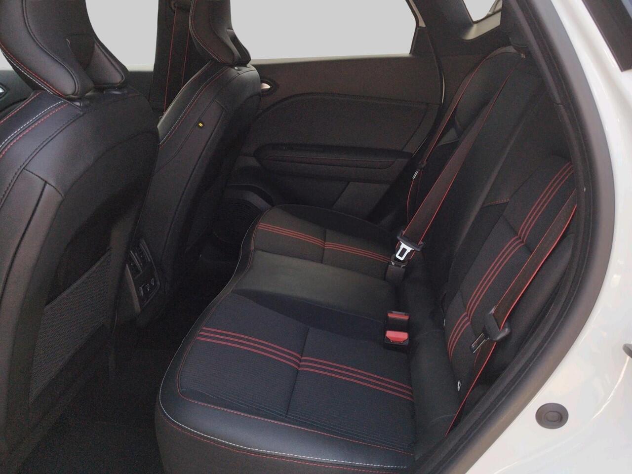 Renault CAPTUR 1.3 mild hybrid 160 R.S. Line | automaat | 160PK | schuifdak | twotone | Bose Audio | blind-spot