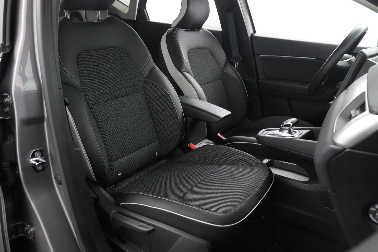 Renault CAPTUR 1.6 E-Tech plug-in hybrid 160 techno | Stuur/Stoel verwarming | Camera | Carplay/Android auto |