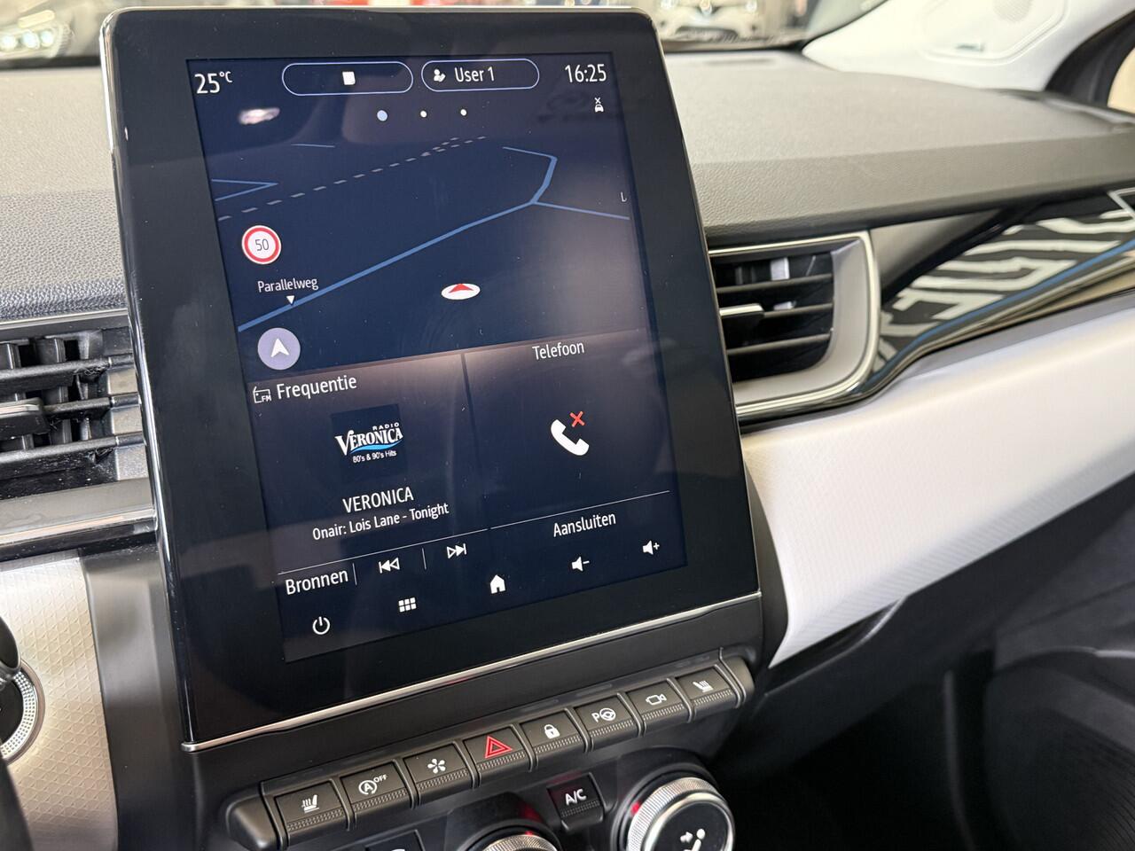 Renault CAPTUR 1.3 TCe 155 Edition One | 9,3" Navi | Bose | 18" | 360 | ACC | PDC V+A | Blindspot | 100% Dealer onderhouden!