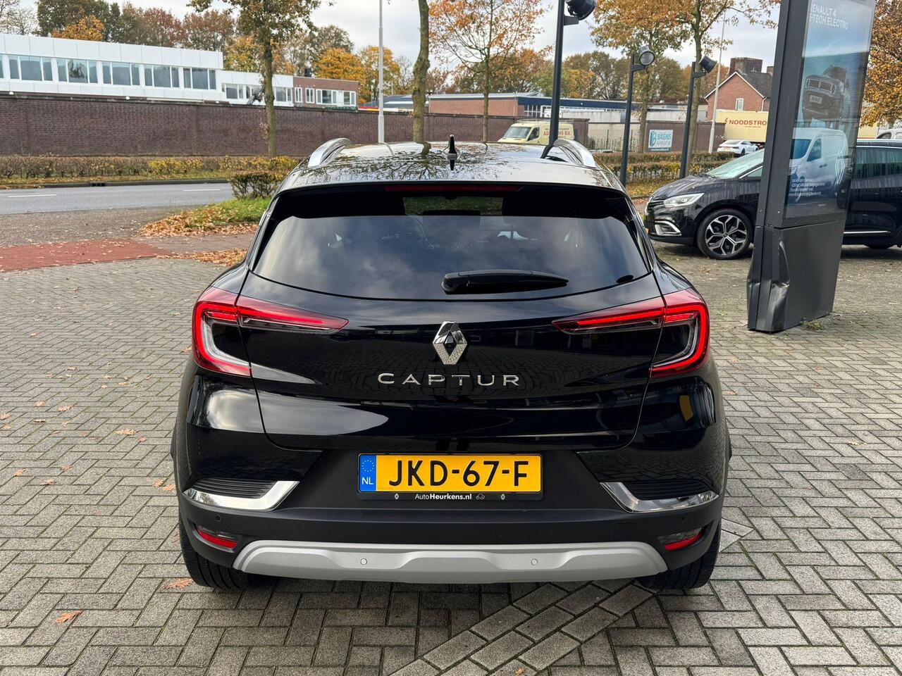 Renault CAPTUR mild hybrid 160 EDC Intens | Automaat |