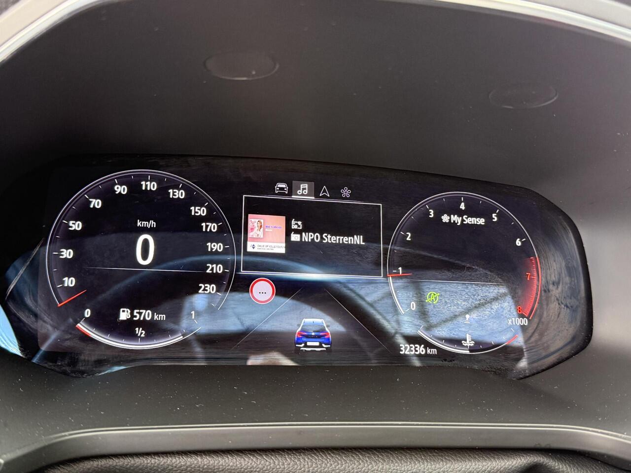 Renault CAPTUR 1.0 TCe 90 techno (Hoge instap) Panoramadak | Bose | Camera | Winter Pack | 18 Inch