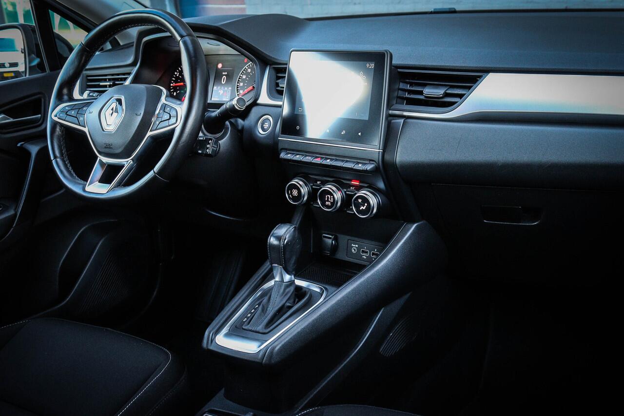 Renault CAPTUR 1.3 TCe 140 Intens Van 17.950,- NU 16.950,- !