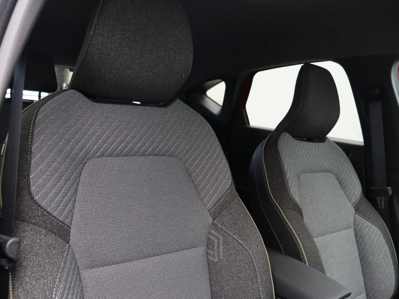 Renault CAPTUR Techno TCe 115 | Achteruitrijcamera | Elektrisch verwarmbare voorstoelen | Elektronisch geregelde airconditioning