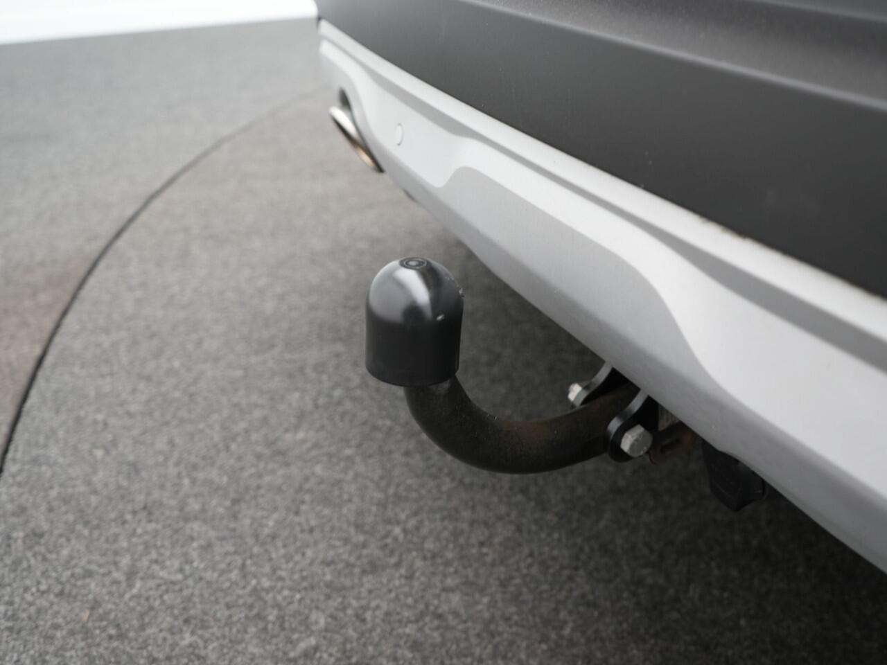 Renault CAPTUR TCe 100 Bi-Fuel Intens - RIJKLAARPRIJS - LPG - Trekhaak - Rondomzicht Camera - Dealeronderhouden