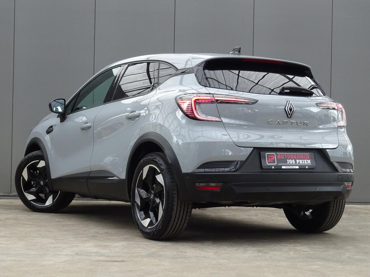 Renault CAPTUR 1.3 mild hybrid 160 techno * CARPLAY * 18 INCH * 160 PK !!