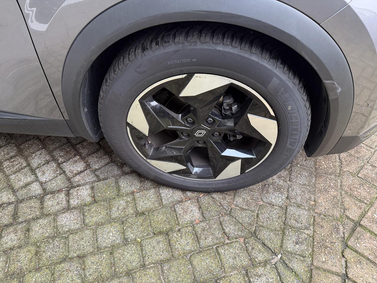 Renault CAPTUR 1.3 mild hybrid 160 techno WINTERPAKKET TWOTONE KLEUR CAMERA NAVIGATIE LICHTM.VELGEN