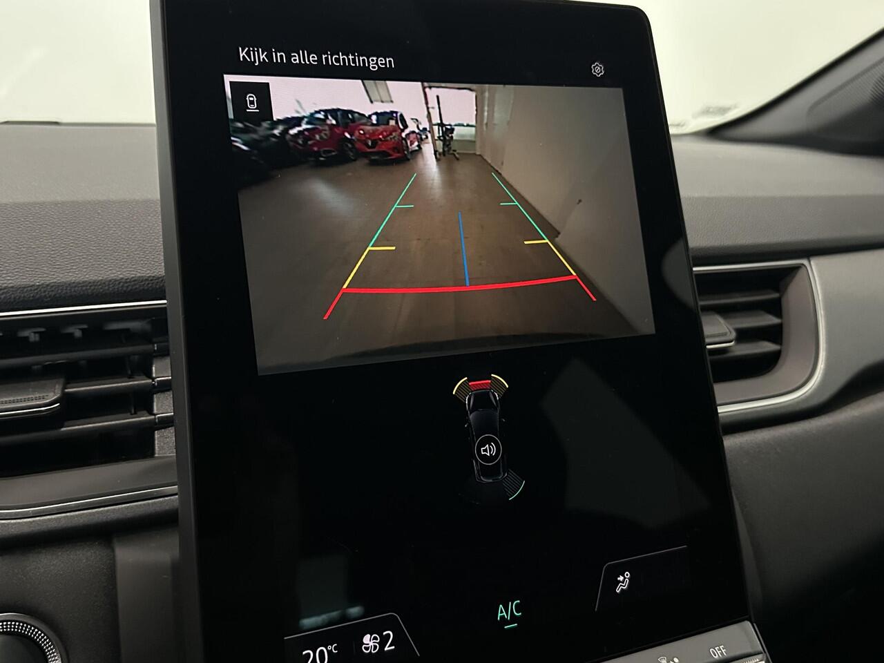 Renault CAPTUR 1.0 TCe 90 Techno | Navigatie 9,3" | Climate Control | Cruise Control | Lichtmetalen velgen 18" | Apple Carplay/Android Auto | Parkeersensoren voor, achter en achteruitrijcamera