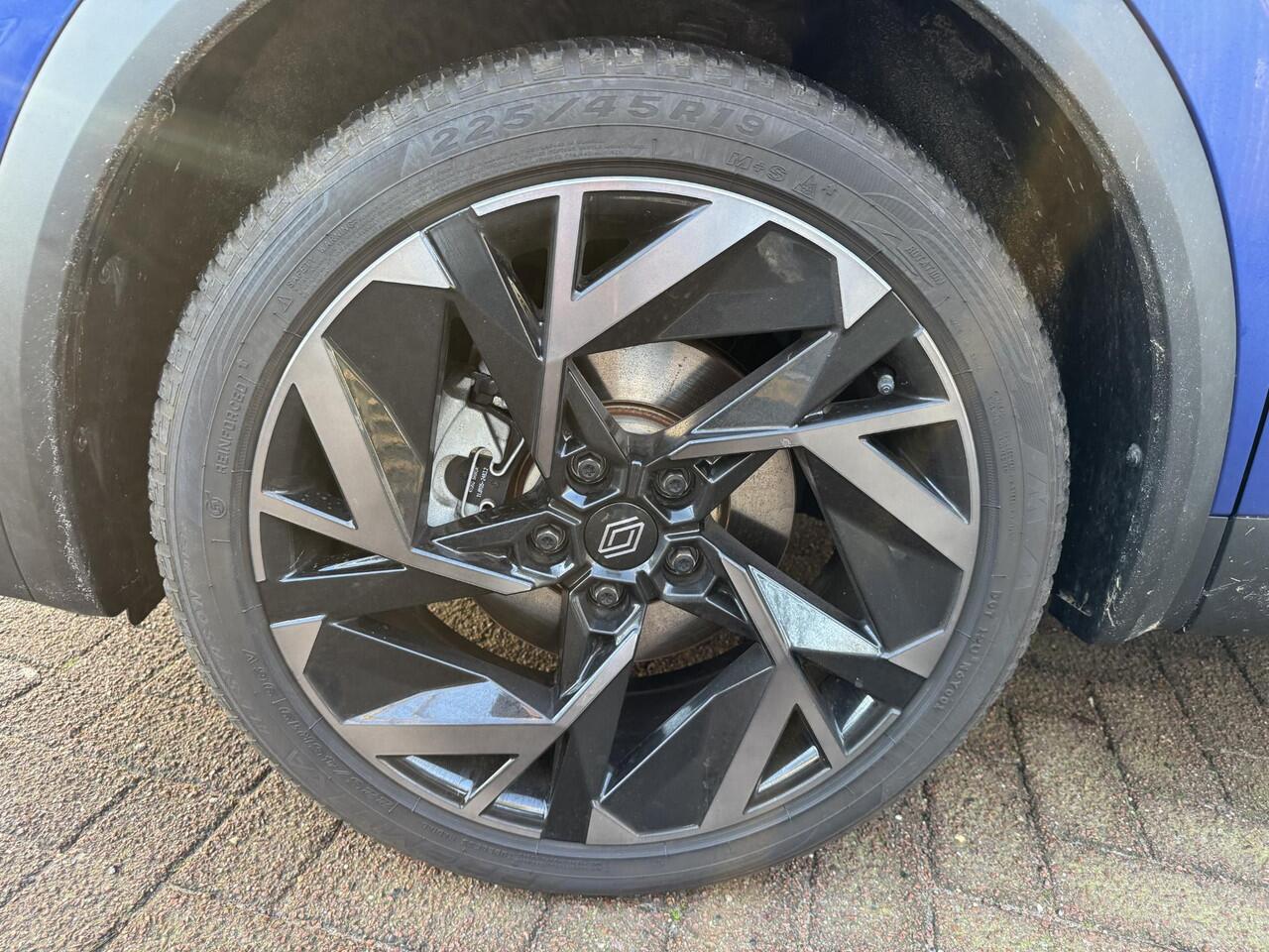 Renault CAPTUR 1.6 E-Tech 145 esprit Alpine+Pack Winter&Trekhaak!