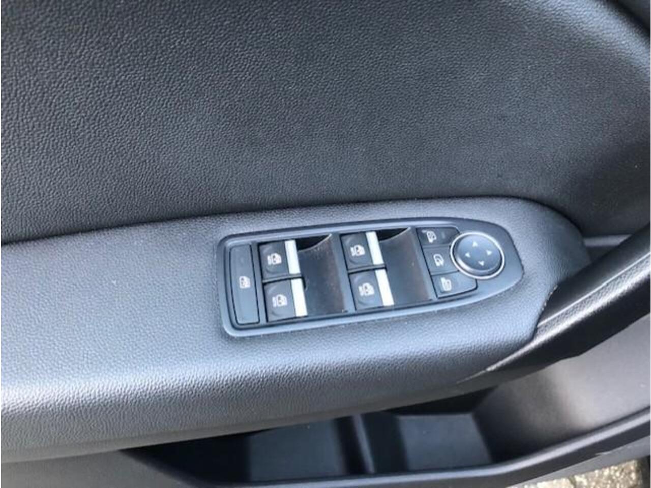 Renault CAPTUR 1.0 TCe 90 Intens