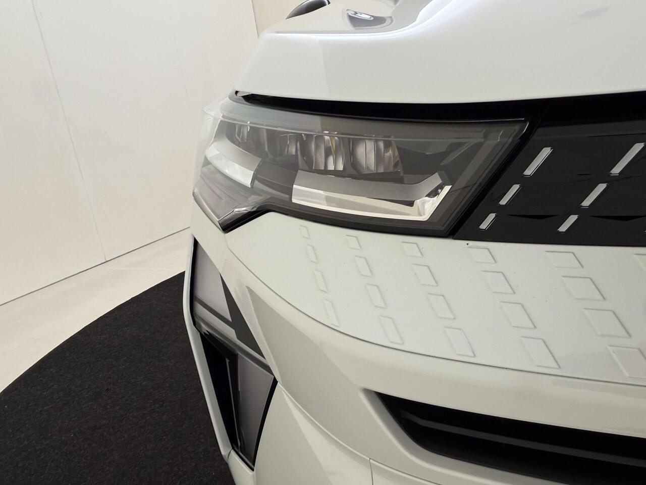 Renault CAPTUR 1.3 mild hybrid 160 techno | Automaat | Achteruitrijcamera | Android / Apple carplay