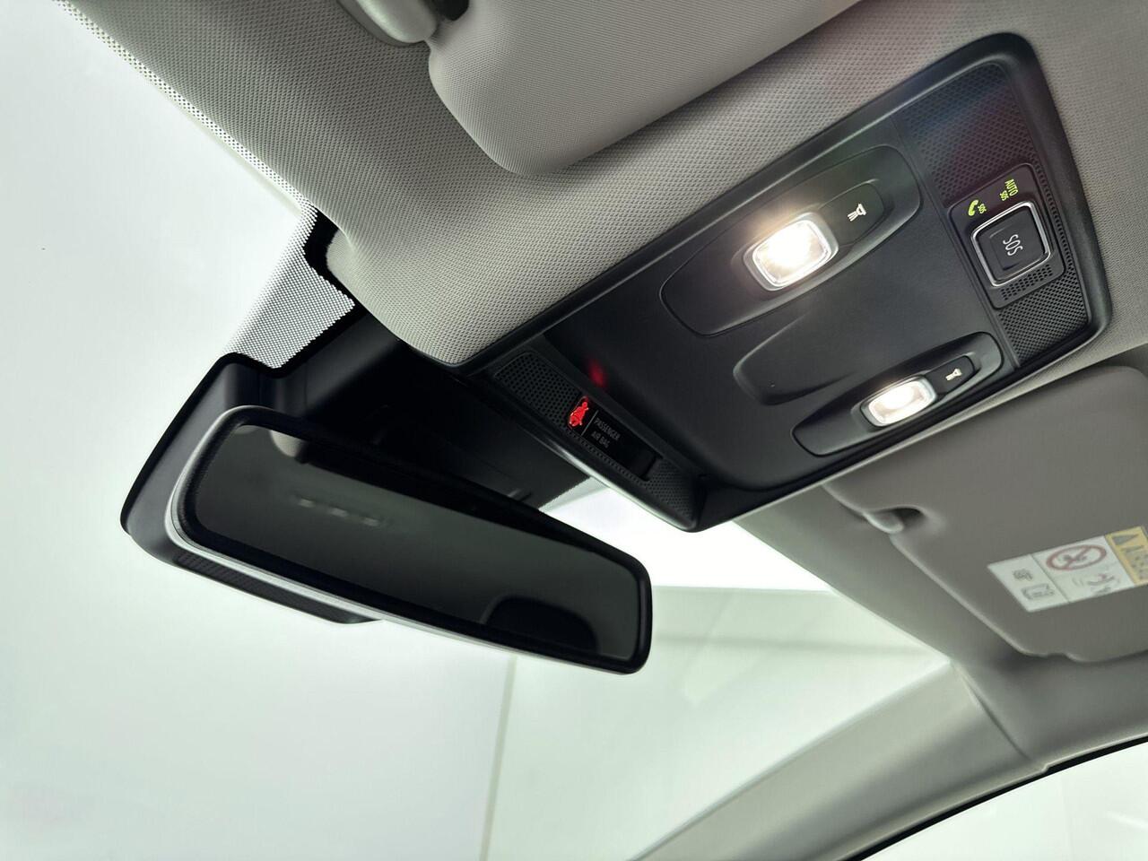 Renault CAPTUR 1.3 TCe Edition One 130PK | Automaat | Navigatie | BOSE Audio | 360 Graden Camera | Half-Leder | Apple CarPlay & Android Auto