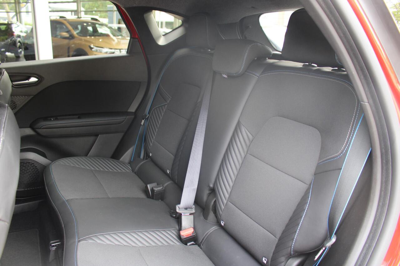 Renault CAPTUR 1.6 E-Tech full hybrid 145 esprit Alpine Automaat | Navigatiesysteem | Achterruitrijcamera | Stoelverwarming | Voorruitverwarming