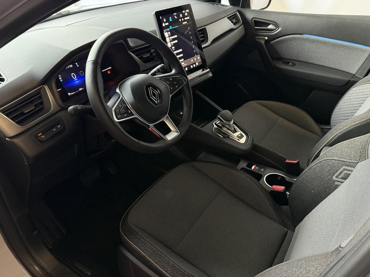 Renault CAPTUR 1.3 160 PK 4 CIL CAMERA 18''LMV STOEL/STUUR .VERW PURE VISION LED 10'' R-LINK NAVI 2025 EDC-automaat (Efficiënt Dual Clutch) 7 Versnellingen 1200KG Trekgewicht