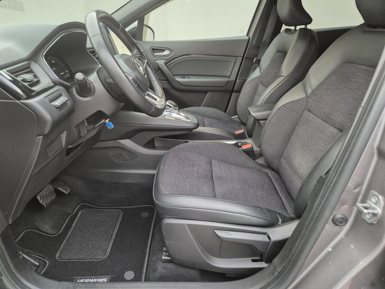 Renault CAPTUR 1.6 E-Tech Hybrid 145 Rive Gauche Automaat / Apple Carplay Android Auto / Achteruitrijcamera / Keyless Entry/Start / Cruise control / Navigatie / Climate control / Lichtmetalen wielen 18" /