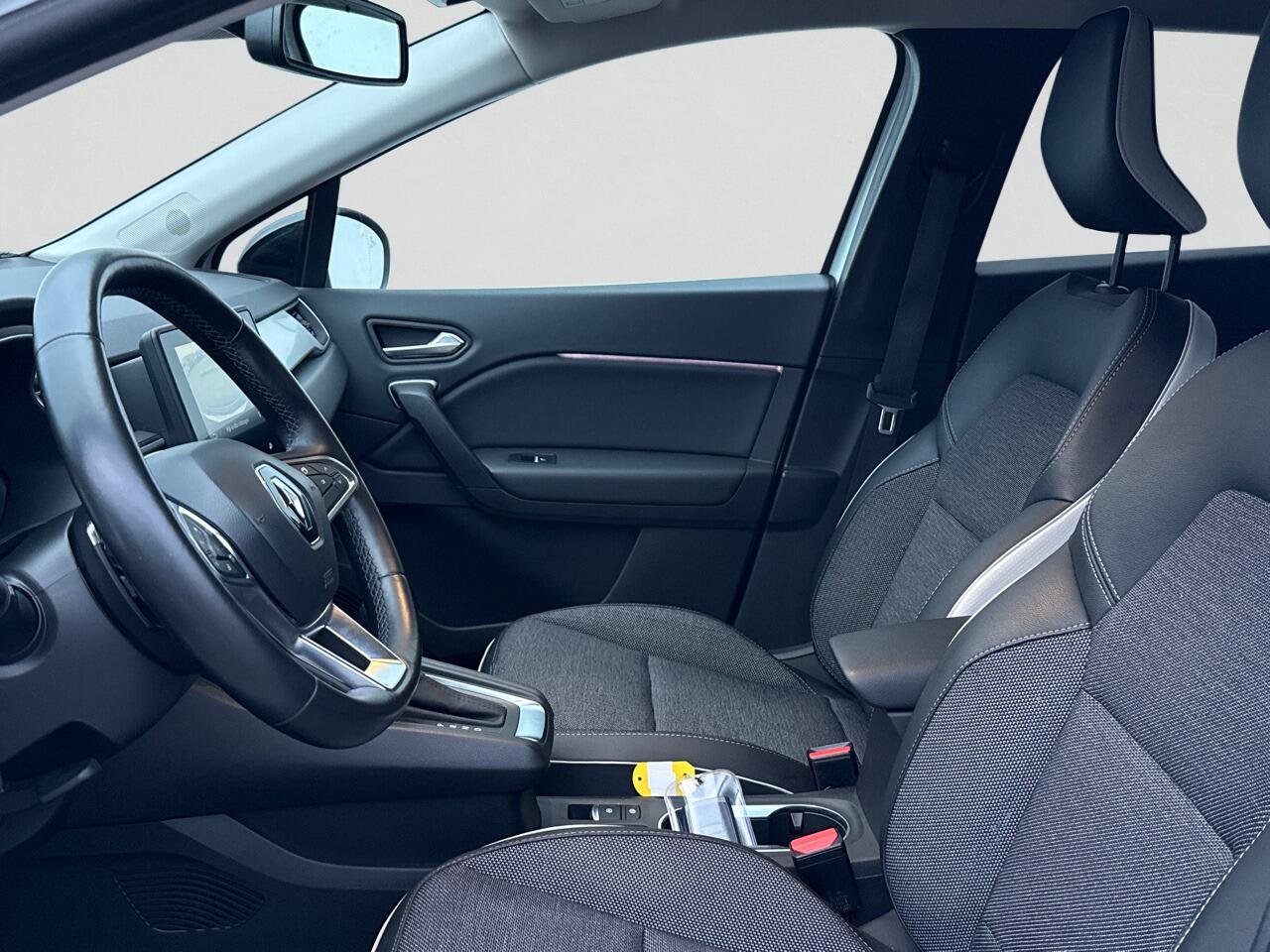 Renault CAPTUR 1.3 TCe 140 Intens ADAPT. CRUISE / 360 CAMERA / CLIMATE / STOEL/STUUR VERW. / NAVI